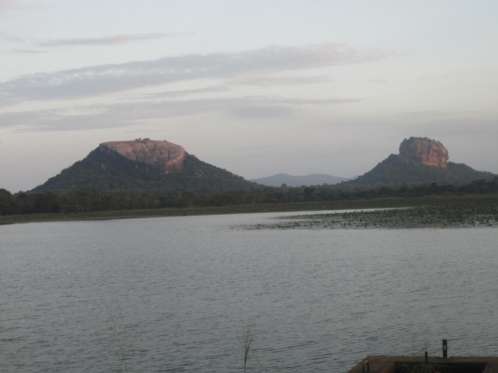 Welimaluwa Resort Sigiriya Kibissa Luaran gambar