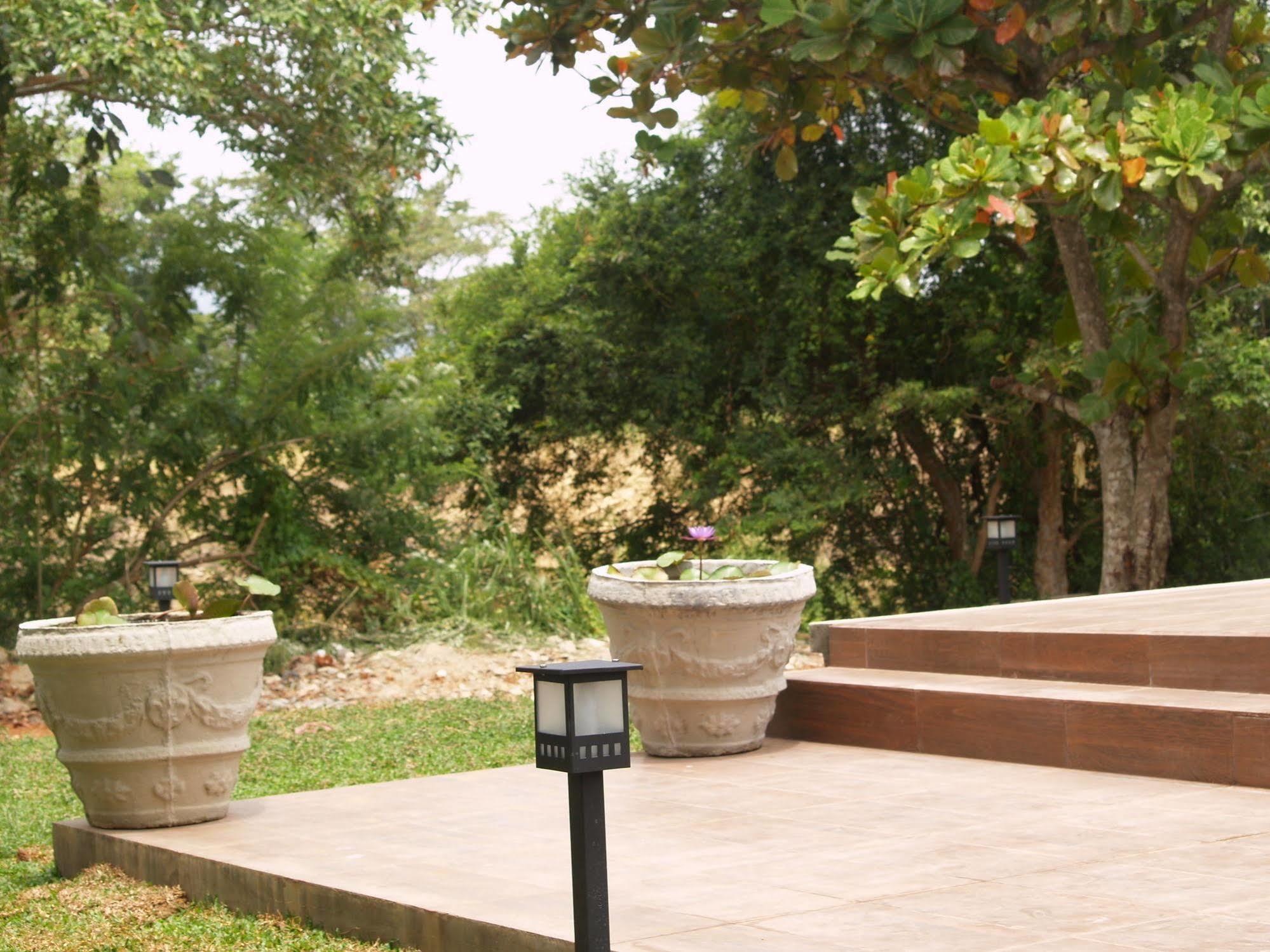 Welimaluwa Resort Sigiriya Kibissa Luaran gambar